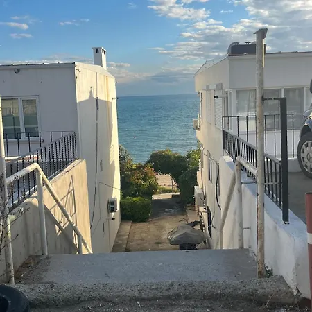 Summer House For Daily Rent In A Quiet Location Tatil Evi *